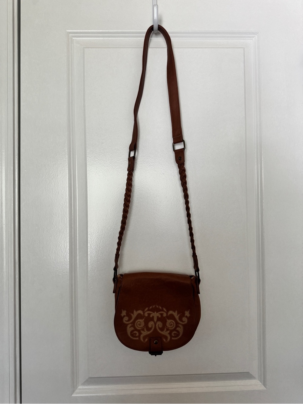 Cherokee Brown Faux Leather Crossbody with Embroidered Western Design